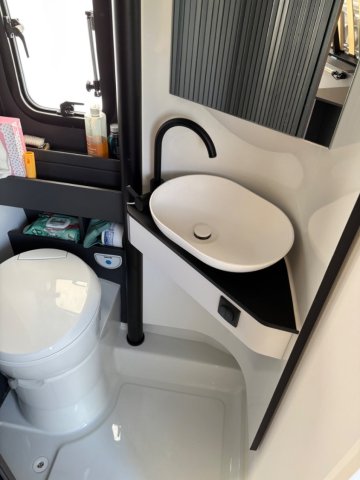 Adria Twin Sports 640 SLB Long - Photo 11