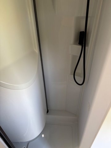 Adria Twin Sports 640 SLB Long - Photo 17