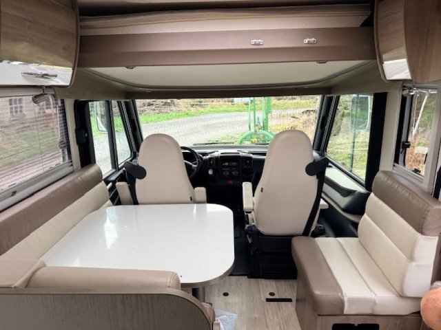 Bavaria Initial I781GJ Allure - Photo 8