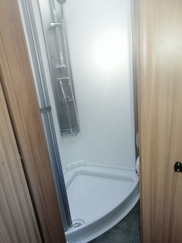 Pilote Aventura A 705 AG - Photo 5