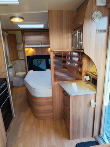 Bailey Unicorn Valencia - Photo 17