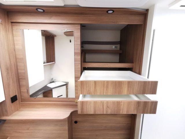 Pilote P 696 D Evidence - Photo 15