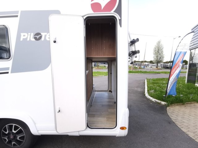 Pilote P 696 D Evidence - Photo 21