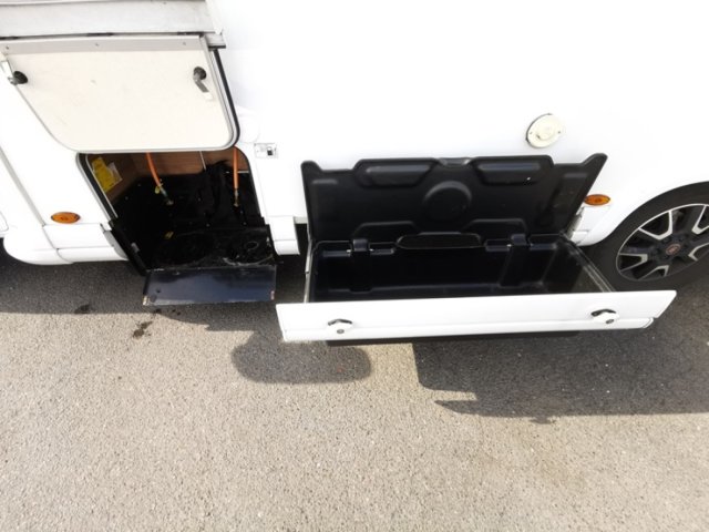 Pilote P 696 D Evidence - Photo 22