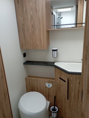 Bavaria Initial I740FC Nomade - Photo 25