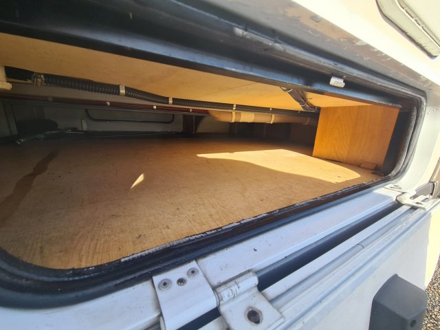 Eura Mobil 230 - Photo 8