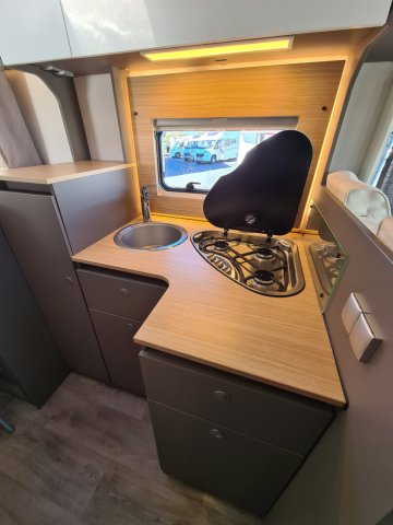 LMC Tourer Lift H 660 G - Photo 12