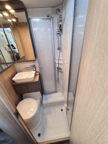 LMC Tourer Lift H 660 G - Photo 19