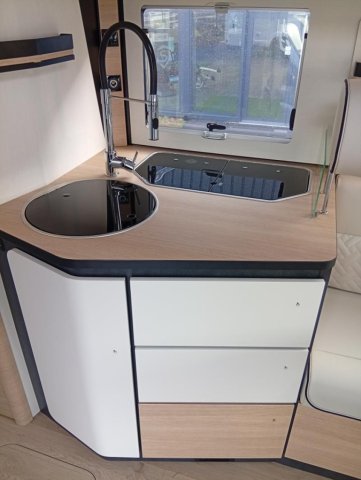 Rapido 8096 DF - Photo 10