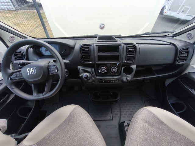 Burstner Campeo TD 590 G - Photo 4