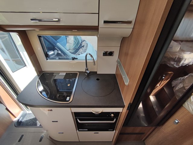 Carthago C-Tourer T 143 LE c tourer m40 - Photo 4