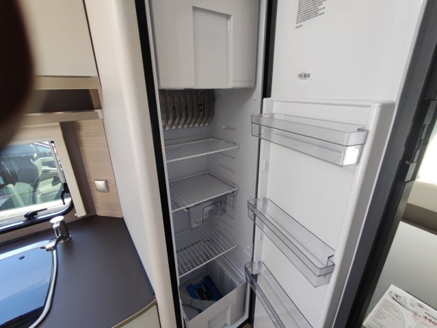 Burstner Premio Plus 440 TK brava - Photo 6