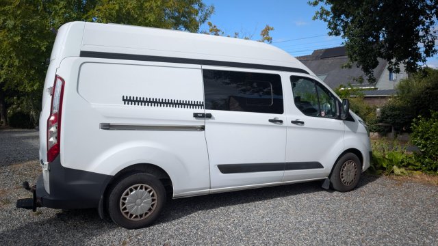 Ford Fourgon Van Custom Trend L2H2 - Photo 2