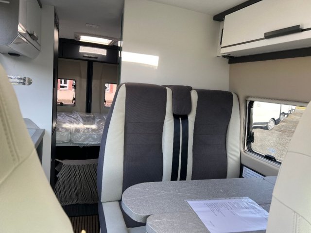 Mc Louis Menfys Van 3 Signature - Photo 4