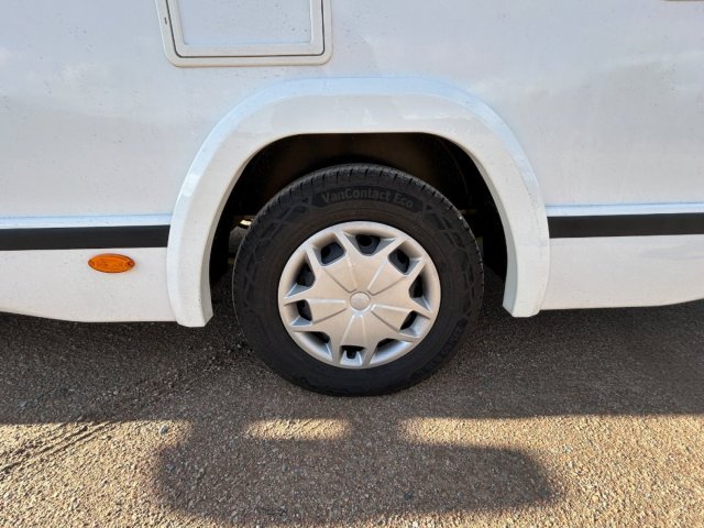 Benimar Tessoro 463 Up - Photo 10