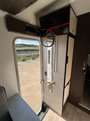 Benimar Tessoro 463 Up - Photo 30