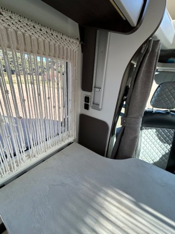 Benimar Tessoro 463 Up - Photo 33