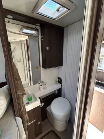 Benimar Tessoro 463 Up - Photo 34