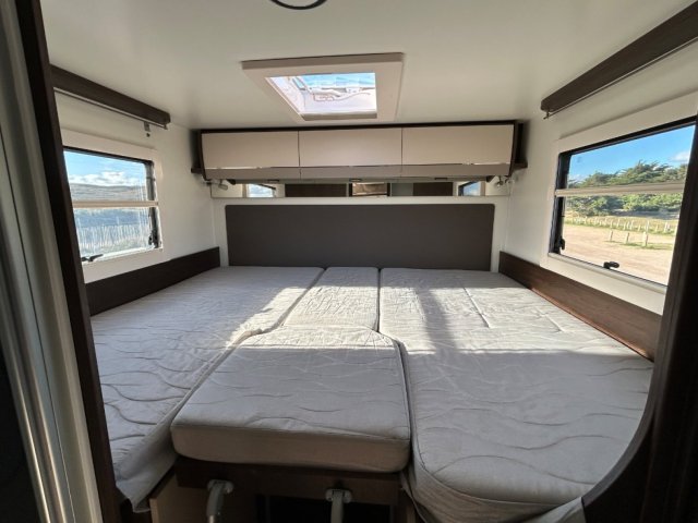 Benimar Tessoro 463 Up - Photo 42