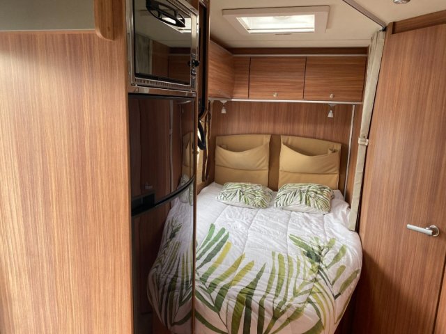 Burstner Ixeo IT 664 Bleu et blanc - Photo 4