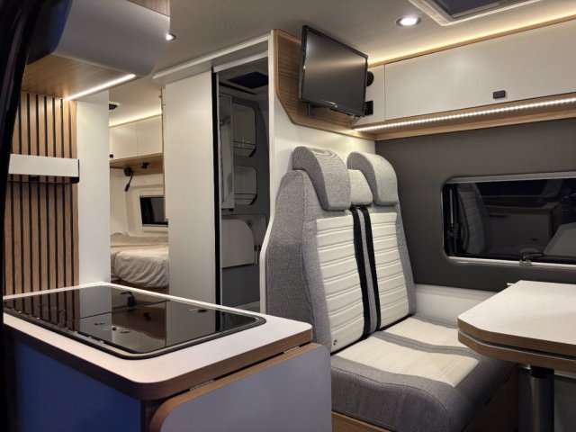 Pilote V 630 J Evidence - Photo 4