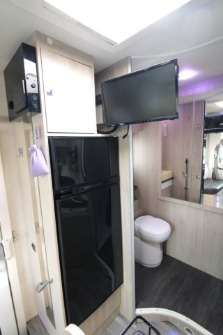 Challenger 290 Special Edition - Photo 9