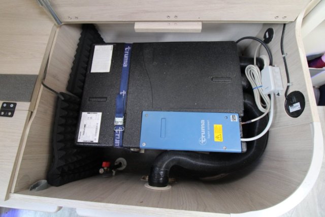 Challenger 290 Special Edition - Photo 11