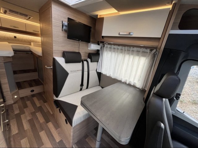 Weinsberg CaraCompact MB 640 MEG Edition Pepper - Photo 6