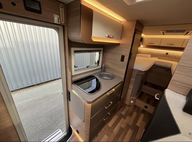 Weinsberg CaraCompact MB 640 MEG Edition Pepper - Photo 19