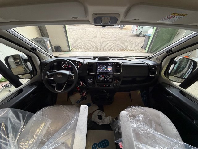 LMC Innovan 600 Roadfans Hopper / Webasto - Photo 7