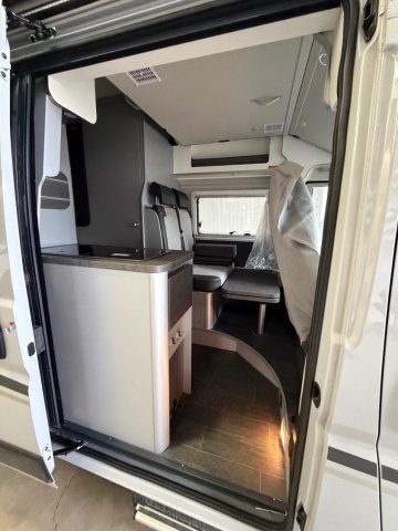 Weinsberg CaraBus 600 DQ Édition Fire / BVA8 / 2026 - Photo 4