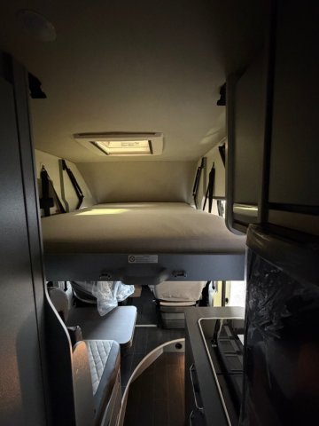 Weinsberg CaraBus 600 DQ Édition Fire / BVA8 / 2026 - Photo 9