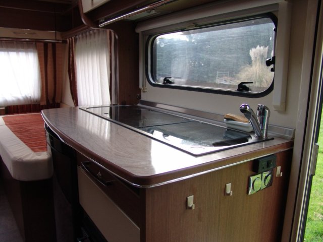 Burstner Trecento 460 TL AMBIANCE SUNSET SPRING - Photo 4