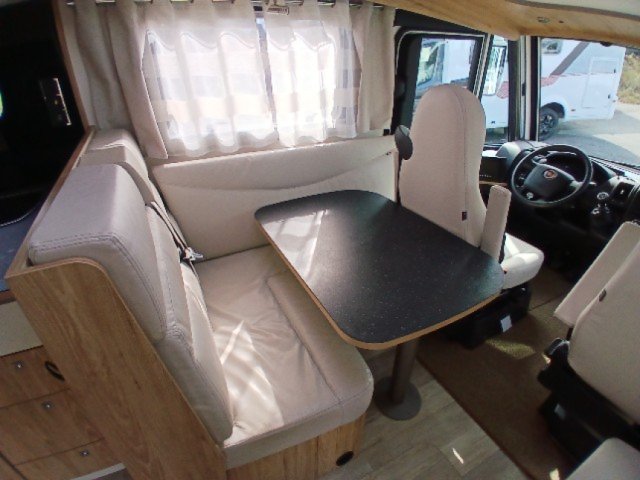 Bavaria Initial I740C Style - Photo 4