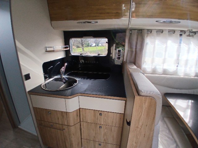 Bavaria Initial I740C Style - Photo 8