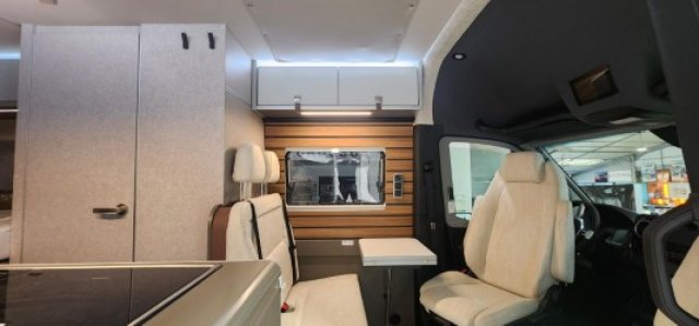 Hymer Camper Vans / Hymercar Grand Canyon S Crossover - Photo 2