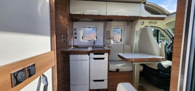 Rapido C86 65 ANS - Photo 2