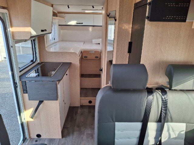 Sunlight V 67S - Photo 4