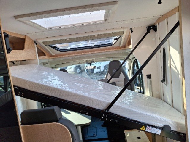 Sunlight V 67S - Photo 6