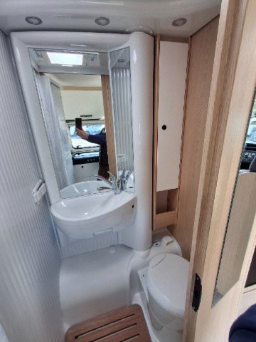 Sunlight V 67S - Photo 9