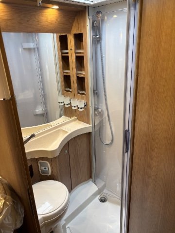 Carthago C-Compactline I 143 LE C-COMPACT LINE - Photo 8