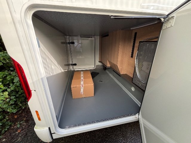 Carthago C-Tourer I 141 LE - Photo 3