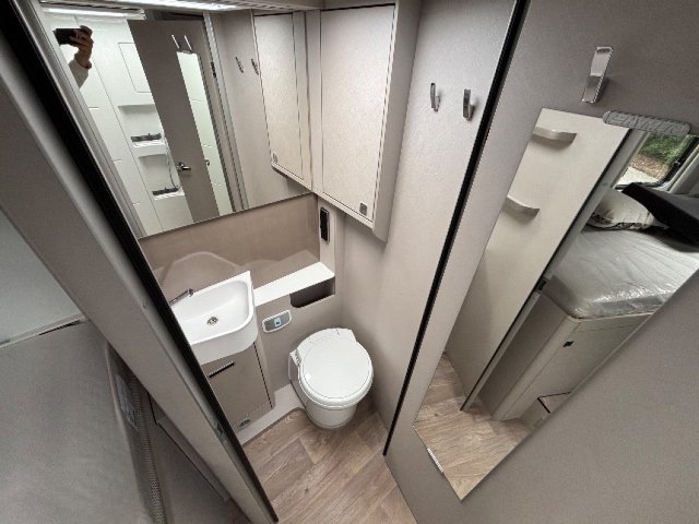 Hymer Tramp S 685 - Photo 8