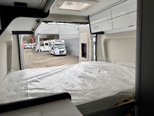 Mc Louis Menfys Van 3 - Photo 8