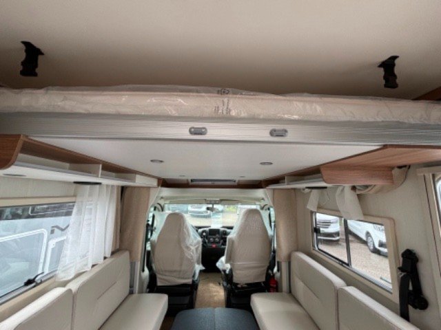 Pilote P 696 D Evidence Fit - Photo 4