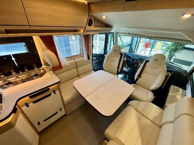 Rapido 896 F - Photo 8