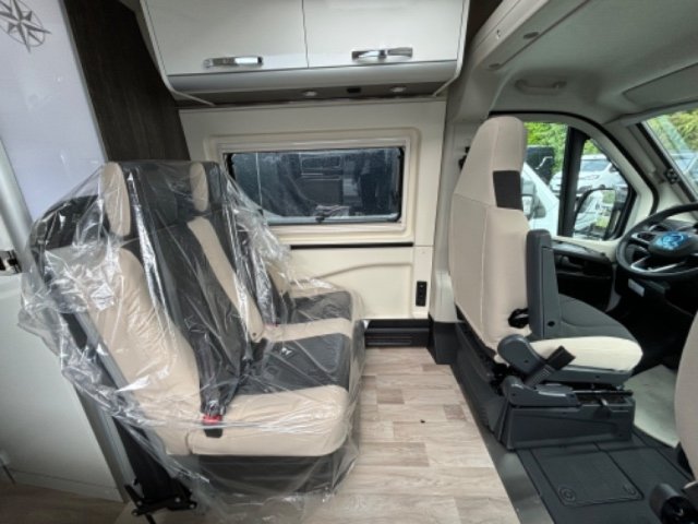 Westfalia Columbus 641 E COLOMBUS - Photo 4