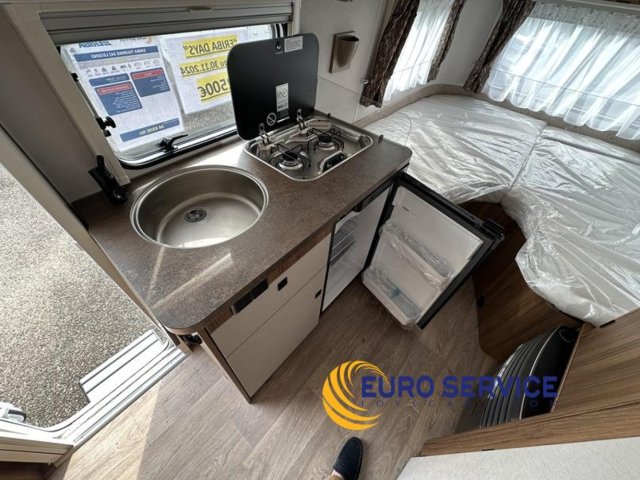 Eriba Touring 542 - Photo 1