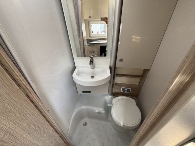 Burstner Lineo T 620 G - Photo 7