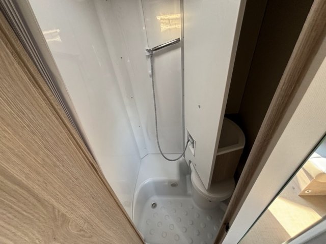 Burstner Lineo T 620 G - Photo 8